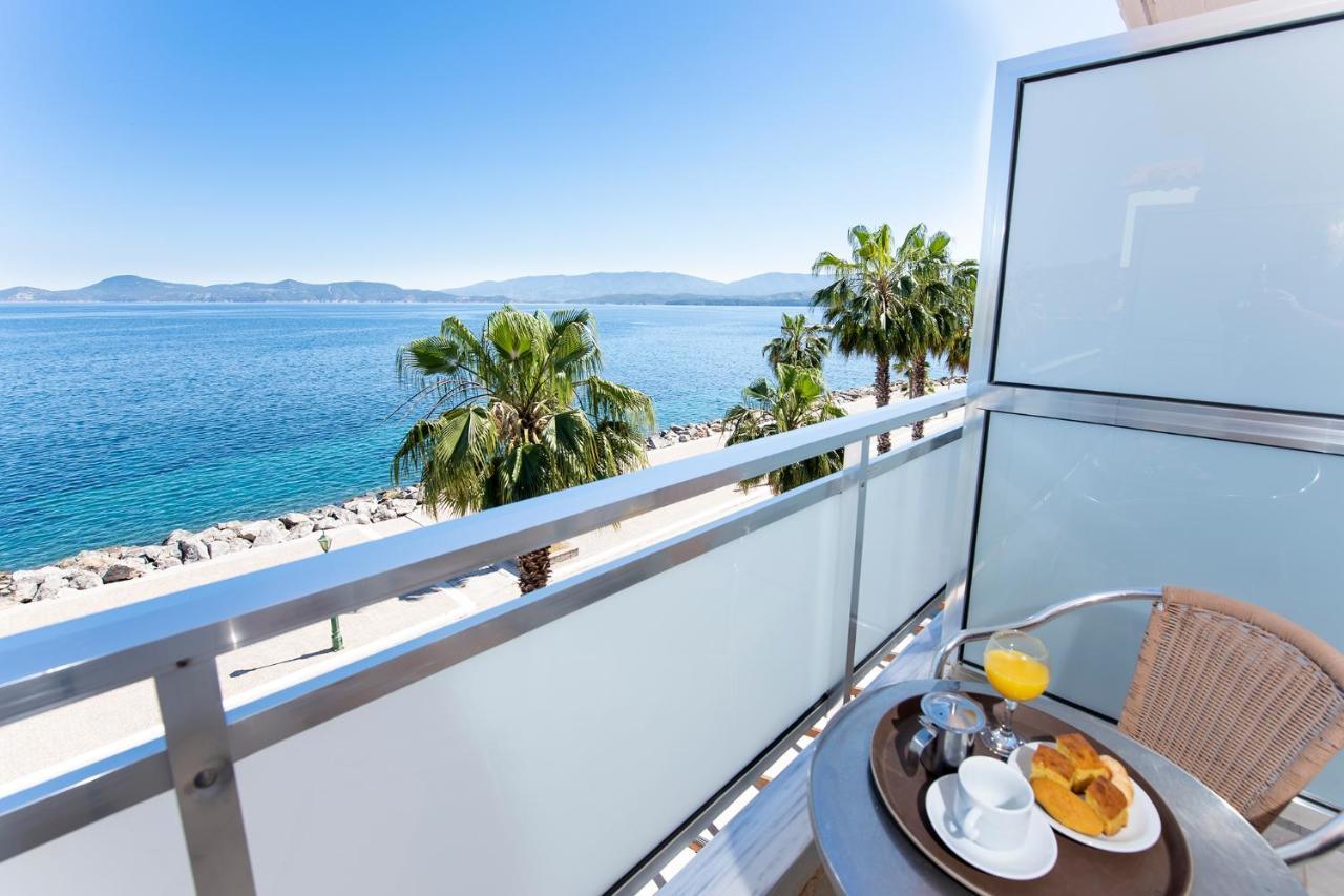 Avra Hotel Methana Bagian luar foto