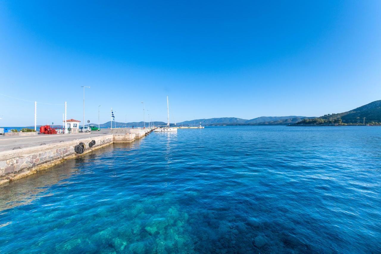 Avra Hotel Methana Bagian luar foto